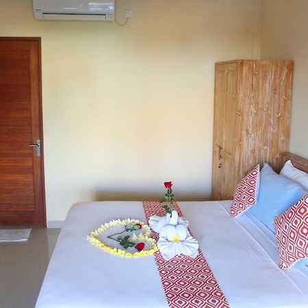 Cr Tris Rooms Seminyak Eksteriør billede